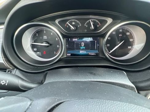 Used 2019 Buick Envision Essence FWD image 32