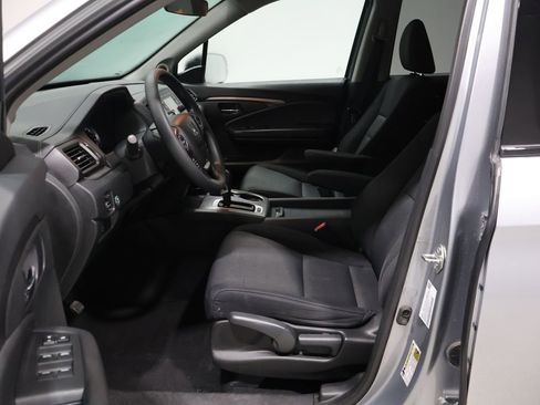 Used 2019 Honda Ridgeline Sport image 11