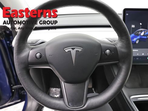 Used 2021 Tesla Model Y Long Range AWD/4WD image 10