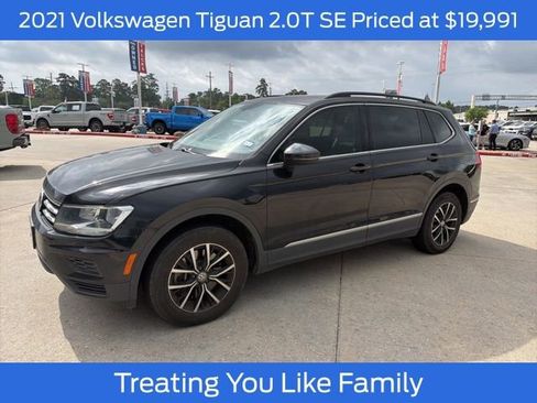 Used 2021 Volkswagen Tiguan SE w/ Panoramic Sunroof Package AWD/4WD image 1