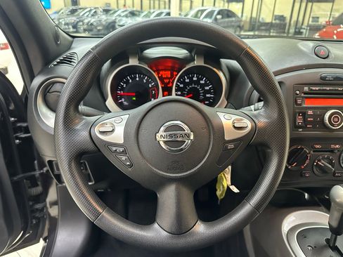 Used 2014 Nissan Juke S image 21