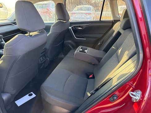 Used 2025 Toyota RAV4 XLE image 15