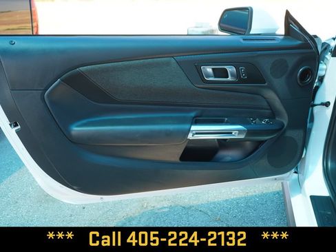 Used 2025 Ford Mustang Coupe RWD image 13