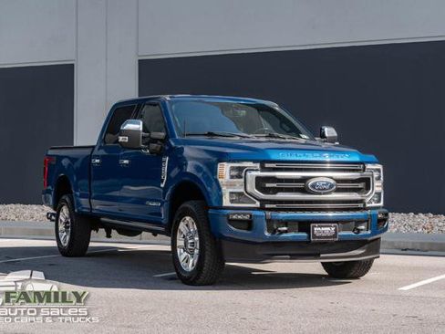 Used 2022 Ford F250 Platinum w/ FX4 Off-Road Package AWD/4WD image 14