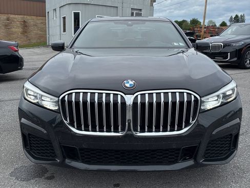 Used 2022 BMW 750i xDrive w/ Executive Package AWD/4WD image 8