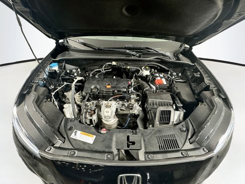 Used 2023 Honda HR-V EX-L image 32