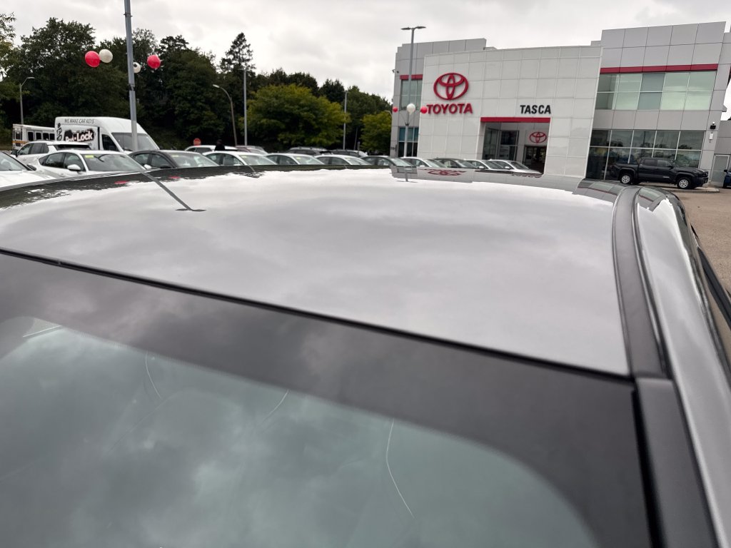 Used 2026 Toyota Crown AWD/4WD image 43