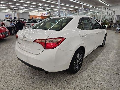 Used 2017 Toyota Corolla LE w/ LE Premium Package image 4
