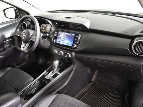 Used 2024 Nissan Kicks SV FWD image 33