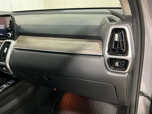 Used 2023 Kia Sorento SX Prestige image 15