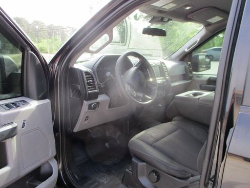 Used 2019 Ford F150 XL w/ Equipment Group 101A Mid image 15