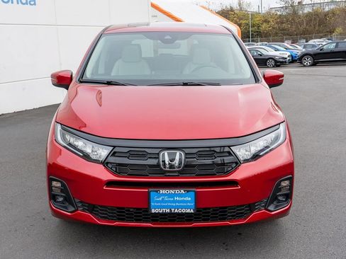 New 2027 Honda Odyssey Touring image 3