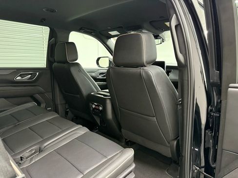 Used 2024 GMC Yukon SLT image 54