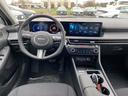 New 2026 Hyundai Sonata SEL AWD/4WD image 9