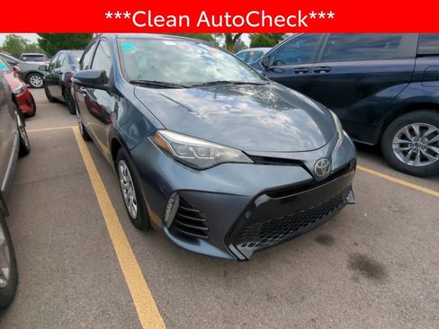 Used 2018 Toyota Corolla SE FWD image 3