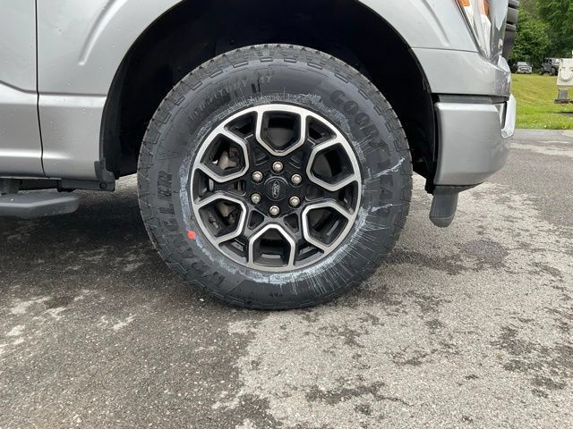 Used 2021 Ford F150 XLT w/ Equipment Group 302A High AWD/4WD image 18