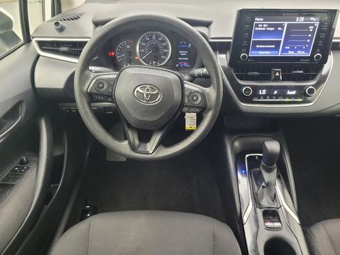 Used 2022 Toyota Corolla LE FWD image 22