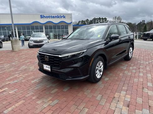 Certified 2023 Honda CR-V LX image 1