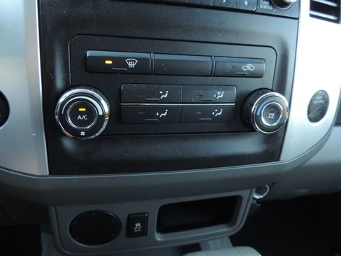 Used 2016 Nissan Frontier SV image 23