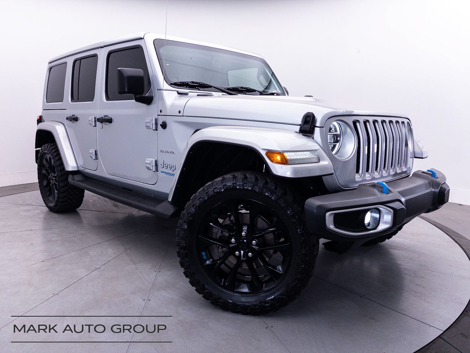 Used 2022 Jeep Wrangler Unlimited Sahara AWD/4WD image 1