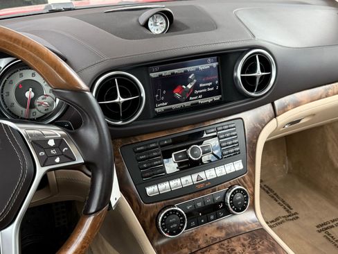 Used 2016 Mercedes-Benz SL 400 w/ Premium I Package image 49