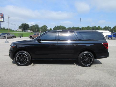 Used 2022 Ford Expedition Max Limited AWD/4WD image 3