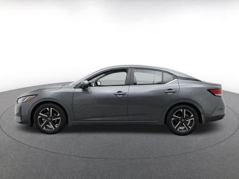 Used 2025 Nissan Sentra SV FWD image 4