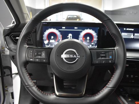 Certified 2025 Nissan Kicks SR AWD/4WD image 23