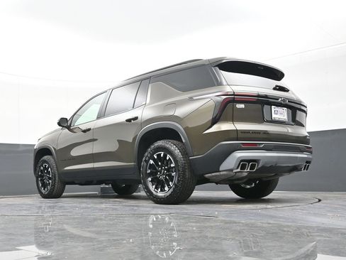 Used 2024 Chevrolet Traverse Z71 w/ Enhanced Driving Package image 41