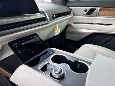 New 2026 Cadillac Vistiq Sport image 26