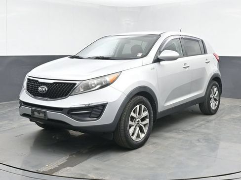 Used 2016 Kia Sportage LX AWD/4WD image 10