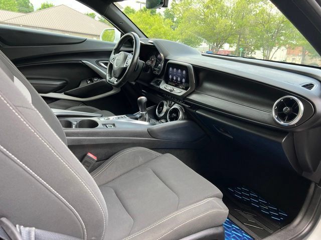 Used 2019 Chevrolet Camaro SS RWD image 15