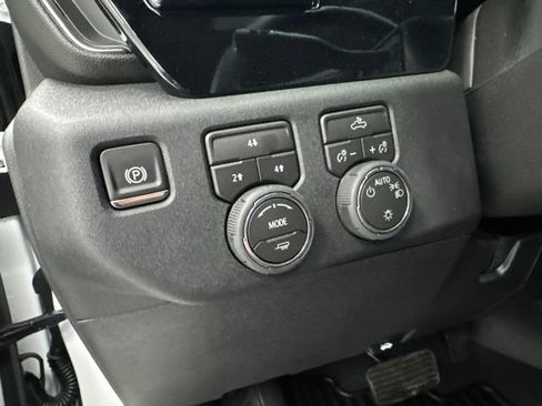 New 2026 Chevrolet Silverado 2500 LT AWD/4WD image 11