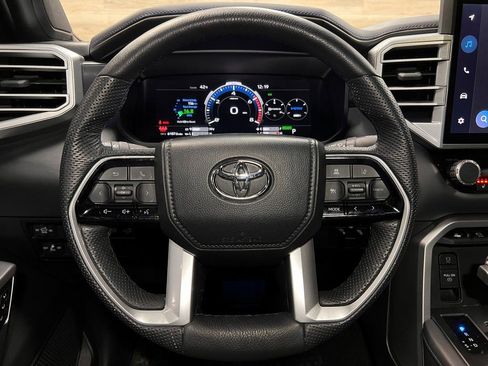 Used 2024 Toyota Tundra Platinum AWD/4WD image 26
