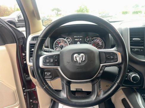Used 2019 RAM 1500 Big Horn AWD/4WD image 18