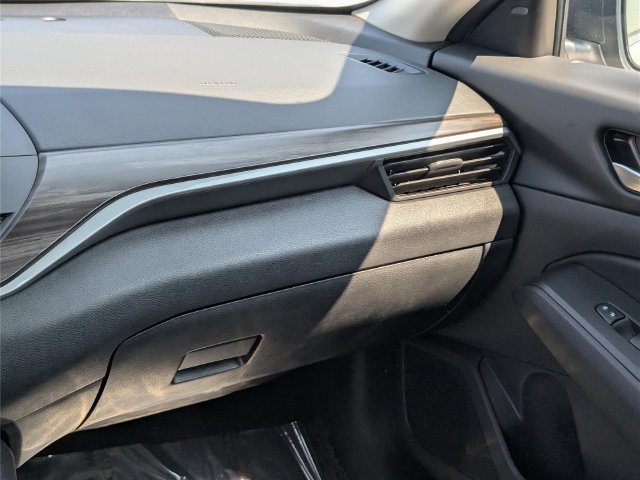 Used 2024 Nissan Altima 2.5 SV FWD image 18