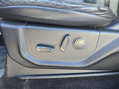 Used 2016 Ford F150 XLT w/ Equipment Group 302A Luxury image 14