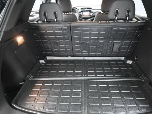 Used 2023 Chevrolet TrailBlazer RS w/ Convenience Package AWD/4WD image 26