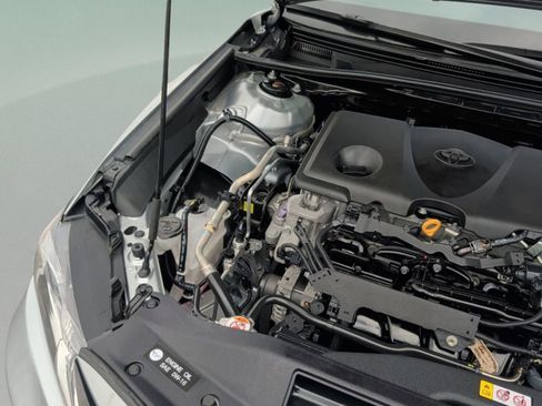 Used 2024 Toyota Camry LE image 19