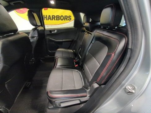 Used 2023 Ford Escape ST-Line image 25
