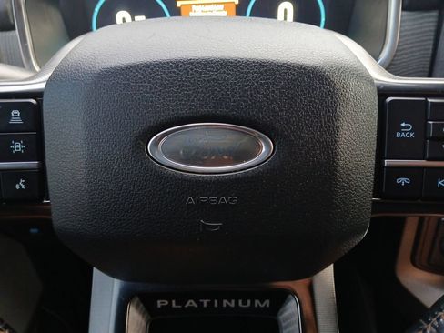 Used 2023 Ford F150 Platinum RWD image 5