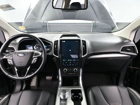 Used 2022 Ford Edge Titanium w/ Equipment Group 301A AWD/4WD image 26