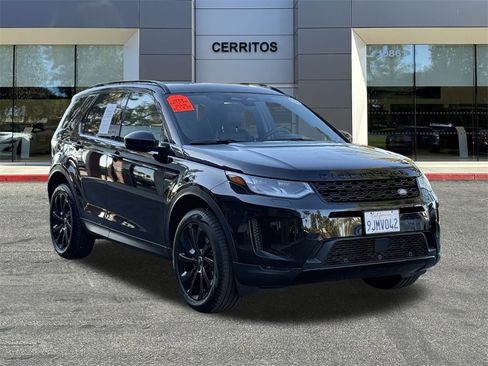 Used 2023 Land Rover Discovery Sport SE image 4