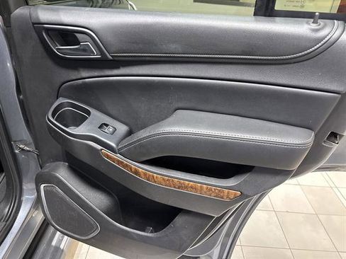 Used 2019 Chevrolet Tahoe LT image 13