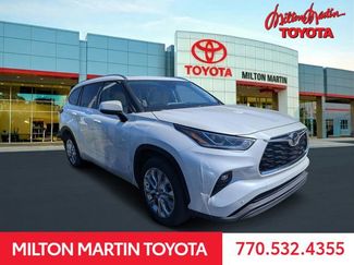 Used 2022 Toyota Highlander Limited FWD video 1