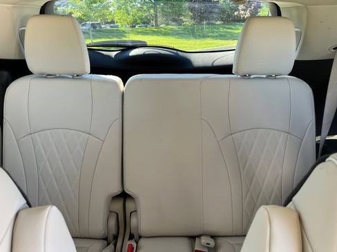 Used 2023 Buick Enclave Avenir w/ Trailering Package, 5000 lbs. FWD image 41