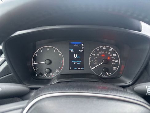 Used 2025 Toyota Corolla Cross LE image 38