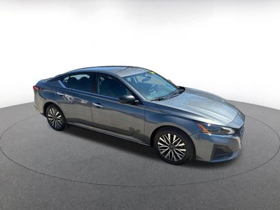 Used 2025 Nissan Altima 2.5 SV