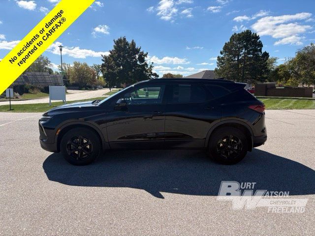 Used 2024 Chevrolet Blazer LT w/ Convenience Package AWD/4WD image 3