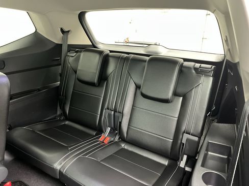 Used 2021 Volkswagen Atlas SE w/ Panoramic Sunroof Package image 13